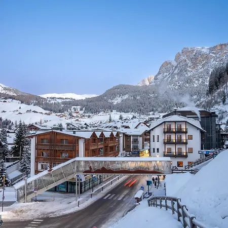 Stella - My Dolomites Experience 4*